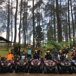 Sewa ATV Bandung Cikole Lembang: Petualangan Seru Membelah Hutan Pinus Bareng Zona Adventure